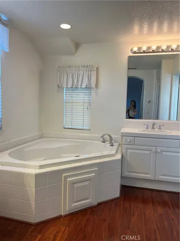 $5,600 | 2889 Plaza Del Amo, Torrance, CA 90503