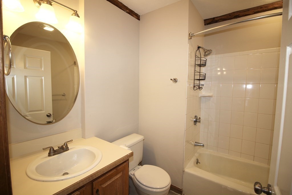 27 Andover Road, Unit 1 Billerica, MA 01821 - Photo 8 of 19