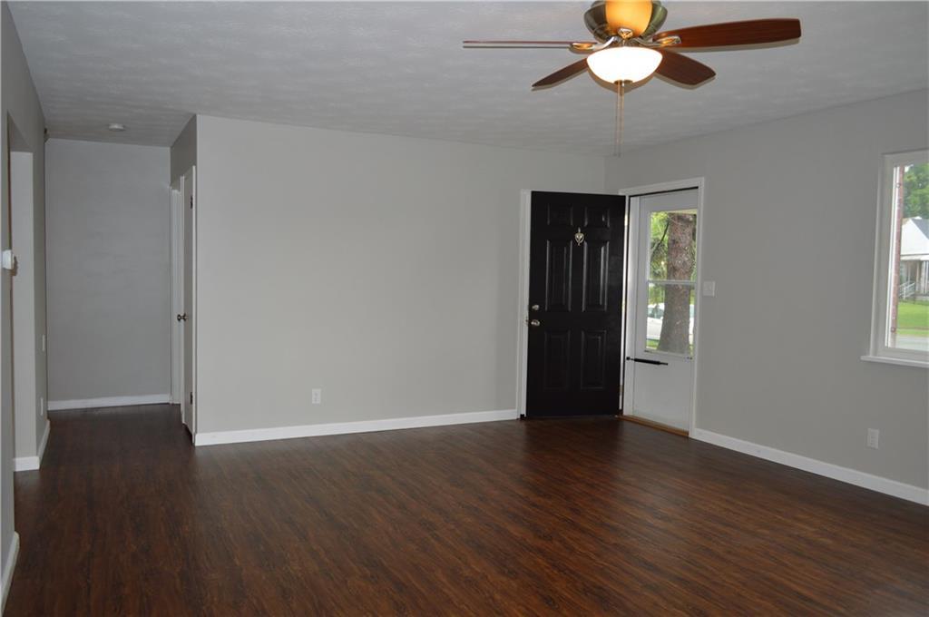 2134 Maiden Lane Springfield, OH 45504 - Photo 2 of 15