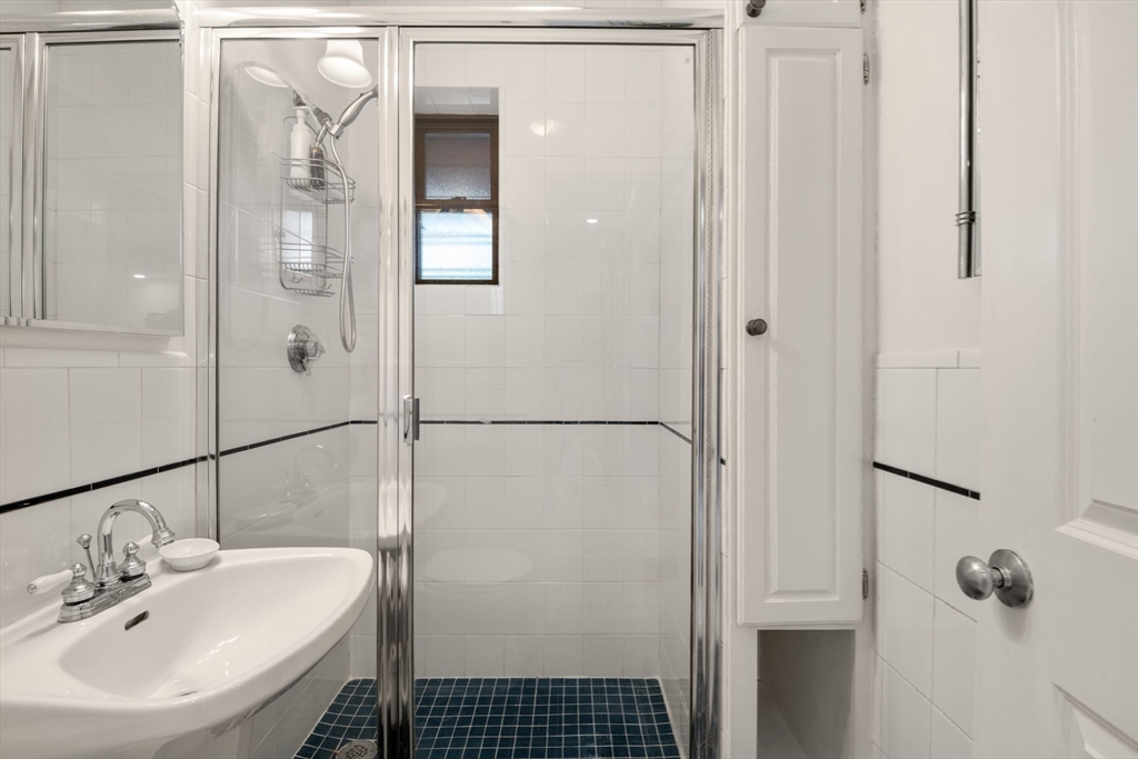 236 Beacon Street, Unit 1E Boston, MA 02116 - Photo 20 of 33