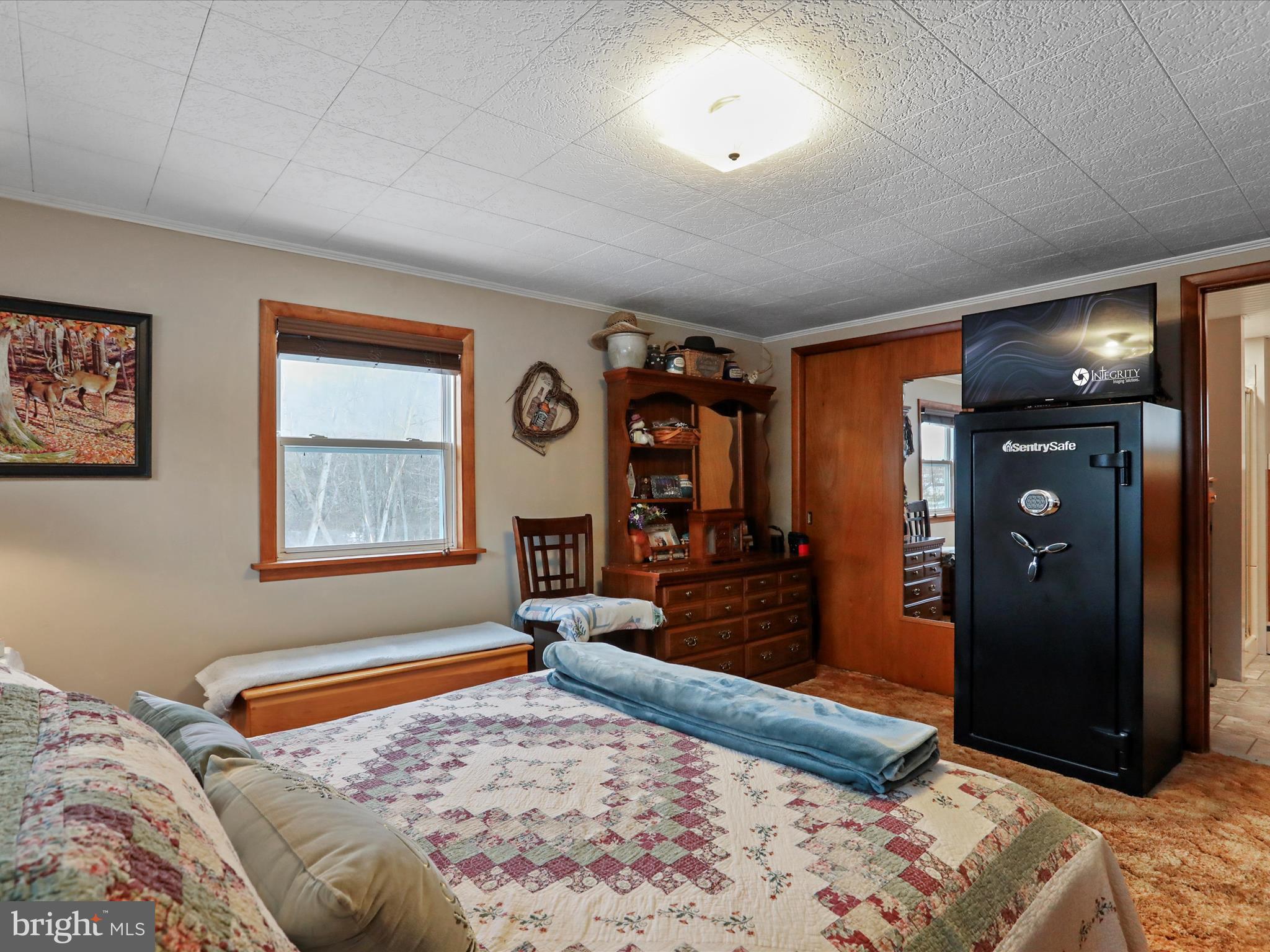 24265 Path Valley Road Concord, PA 17217 - Photo 15 of 36 Primary bedroom view 2