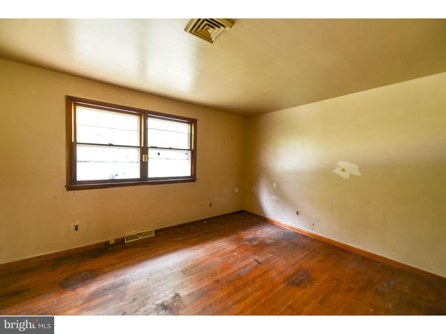 26 Sportsman Road Carneys Point, NJ 08069 - Photo 12 of 16 Gallery Image 12
