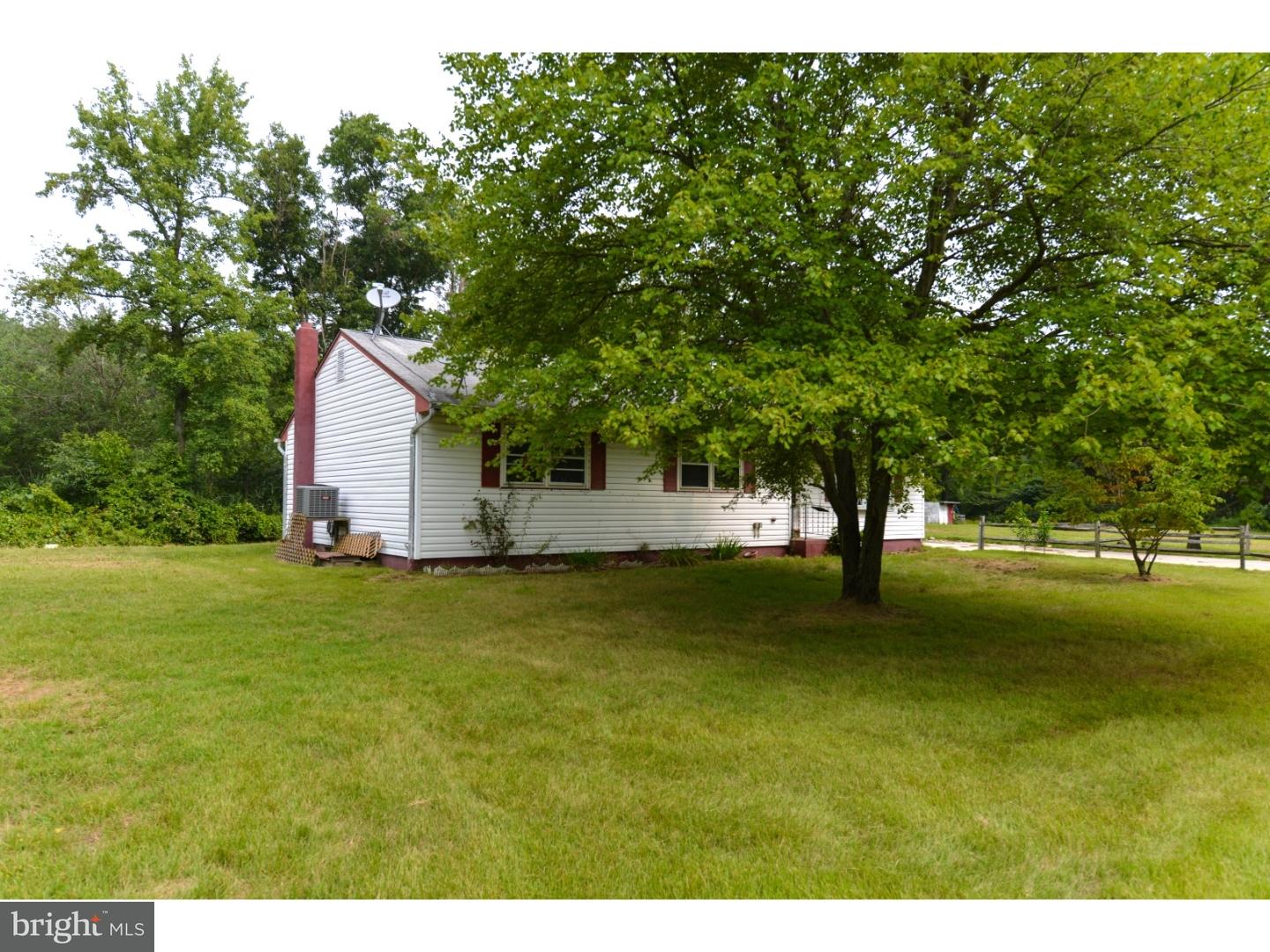 26 Sportsman Road Carneys Point, NJ 08069 - Photo 3 of 16 Gallery Image 3