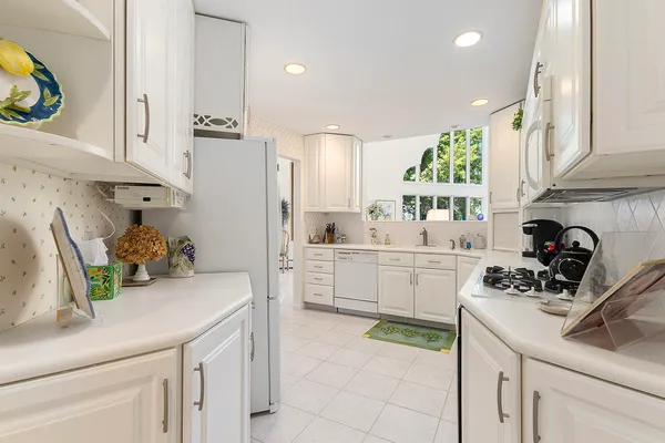 $1,150,000 | 6308 North Jebavy Drive, Ludington, MI 49431
