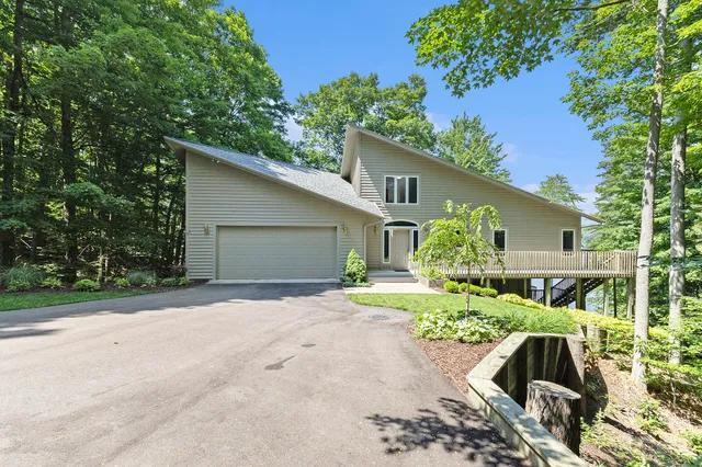 $1,150,000 | 6308 North Jebavy Drive, Ludington, MI 49431