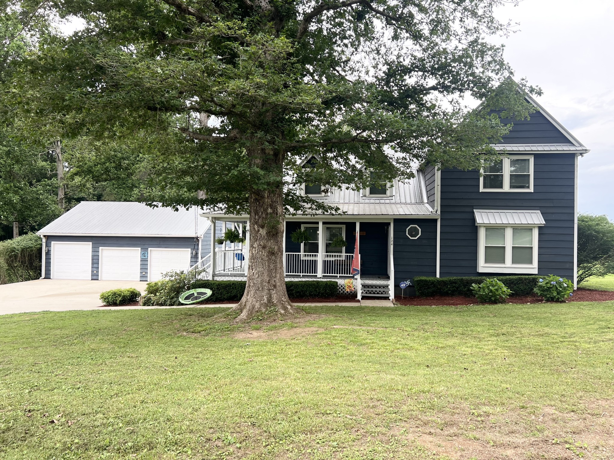124 Amy Road Hillsboro, TN 37342 - Photo 2 of 24