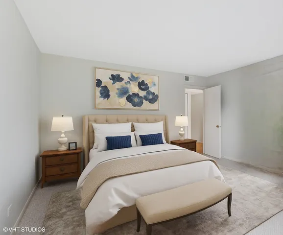 $269,900 | 511 Aurora Avenue, Unit 108, Naperville, IL 60540