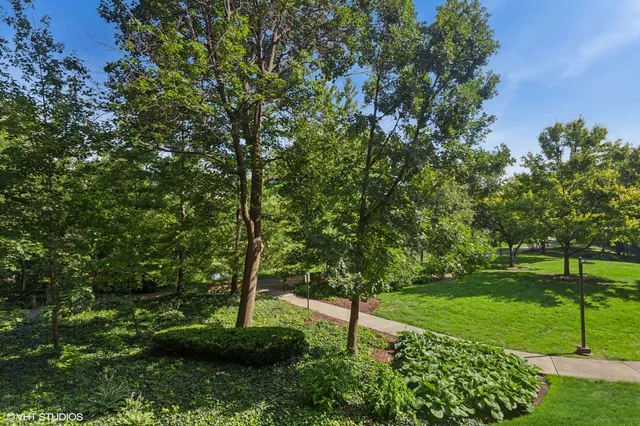 $269,900 | 511 Aurora Avenue, Unit 108, Naperville, IL 60540