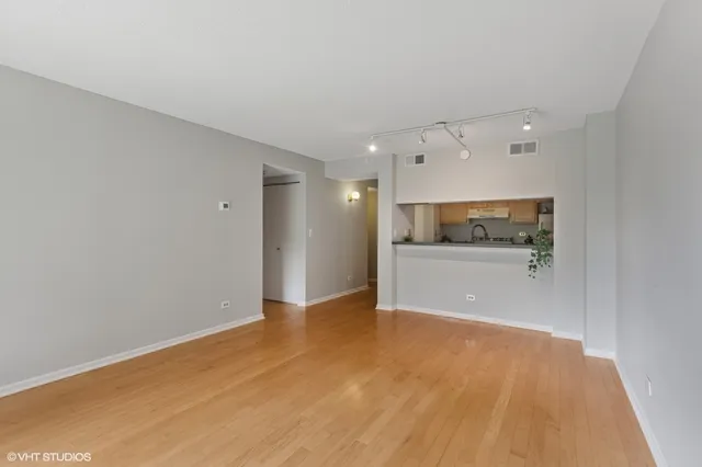 $269,900 | 511 Aurora Avenue, Unit 108, Naperville, IL 60540