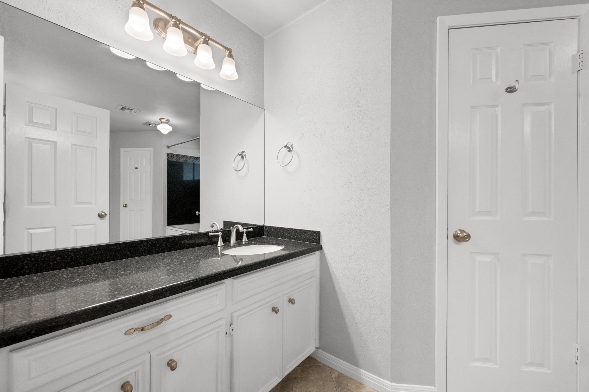 3303 Sanderling Trail Austin, TX 78746 - Photo 15 of 33