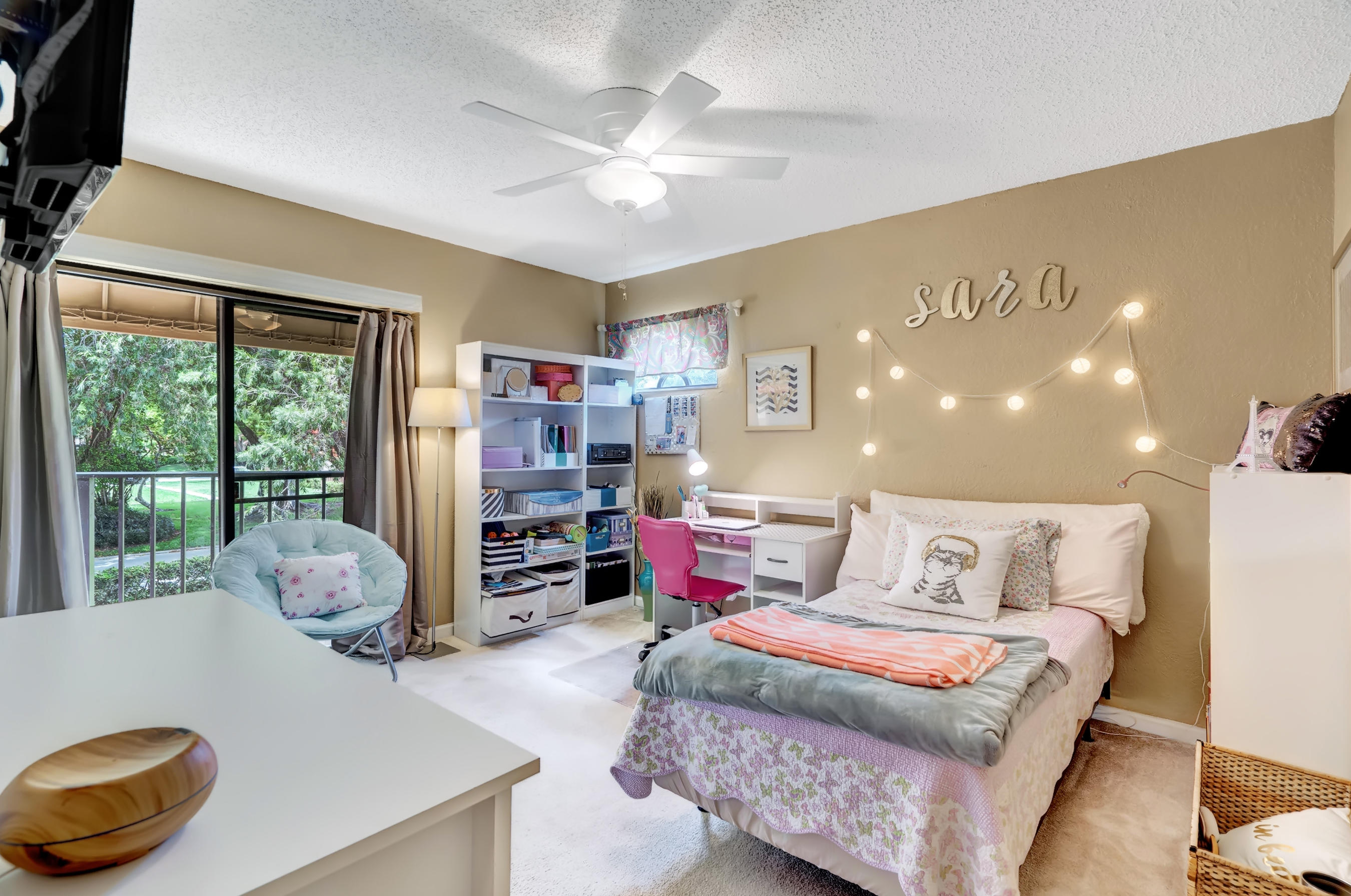 8291 Thames Boulevard, Unit B Boca Raton, FL 33433 - Photo 6 of 22 Second Bedroom