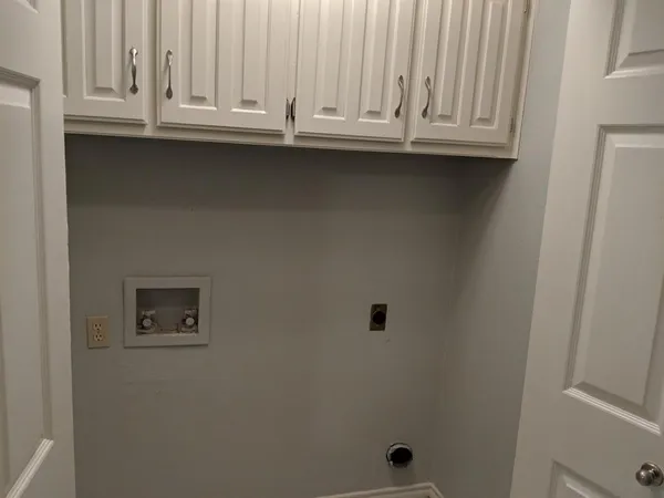 $2,150 | 2705 Cummings Drive, Bedford, TX 76021