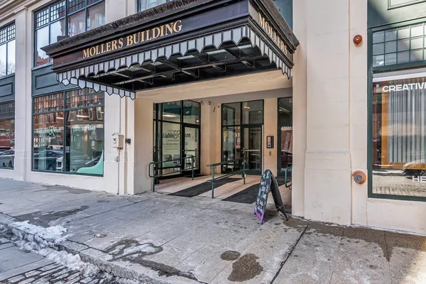 a view of a house with porch