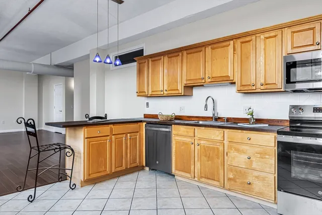 $315,000 | 23-33 Middle Street, Unit 21, Lowell, MA 01852