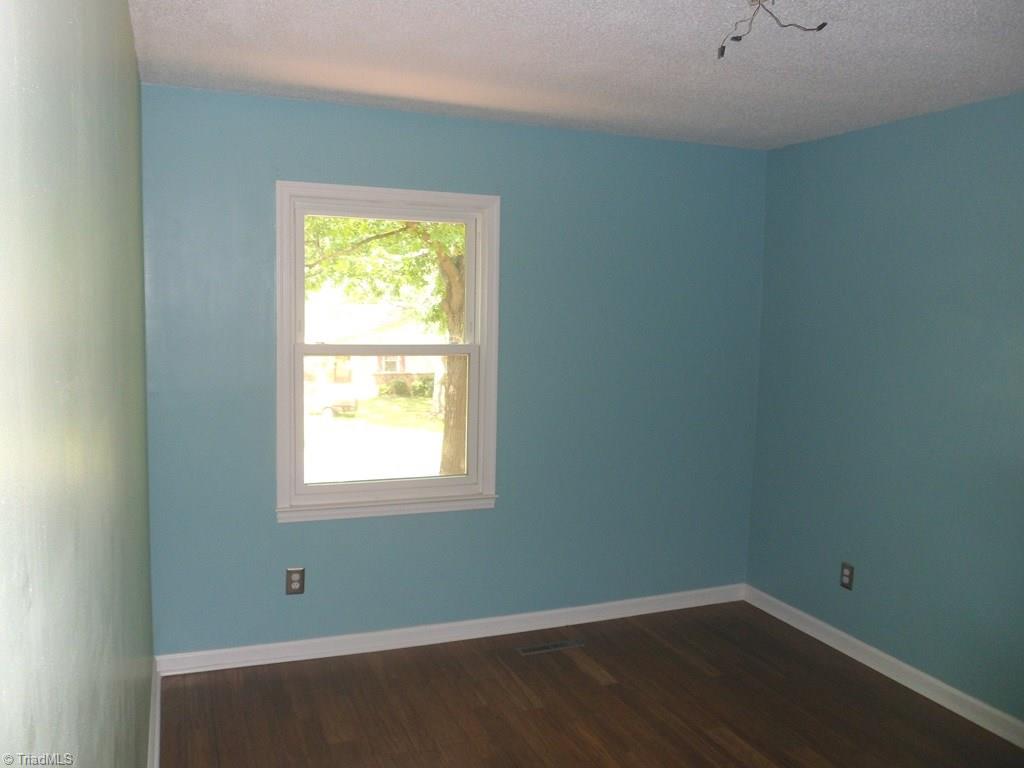 610 Shellhabour Boulevard Rural Hall, NC 27045 - Photo 8 of 14 Gallery Image 8