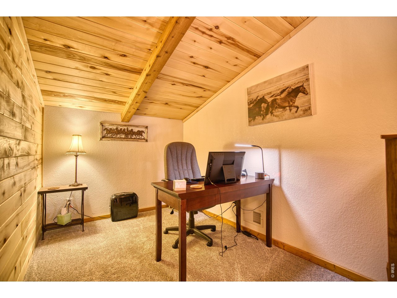 320 Del Monte Road Berthoud, CO 80513 - Photo 19 of 40 a workspace with furniture