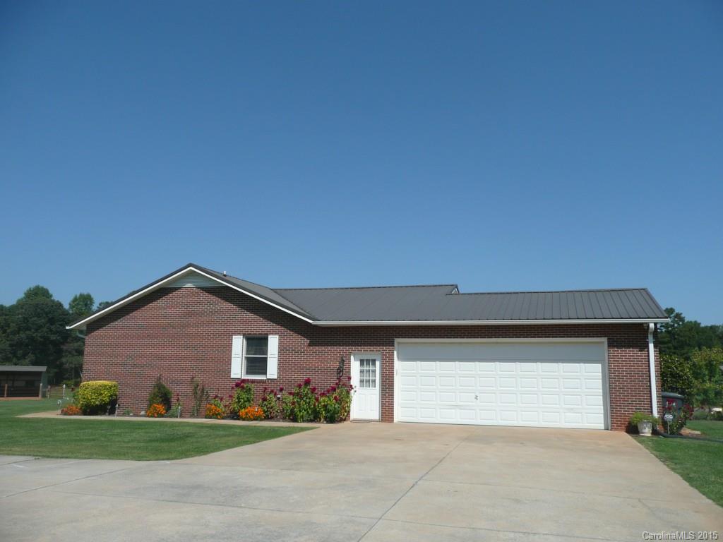 119 Guilford Road Harmony, NC 28634 - Photo 4 of 16 Gallery Image 4