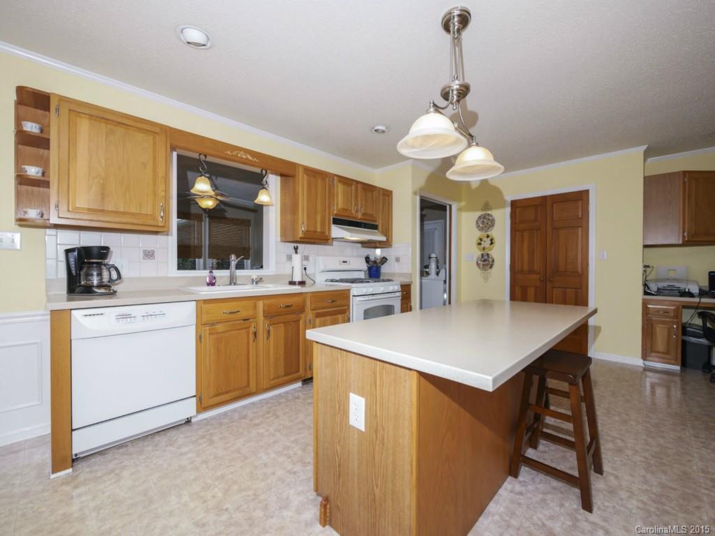 119 Guilford Road Harmony, NC 28634 - Photo 10 of 16 Gallery Image 10
