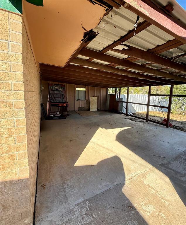 704 Post Street Coleman, TX 76834 - Photo 35 of 40 a view of a backyard of a house