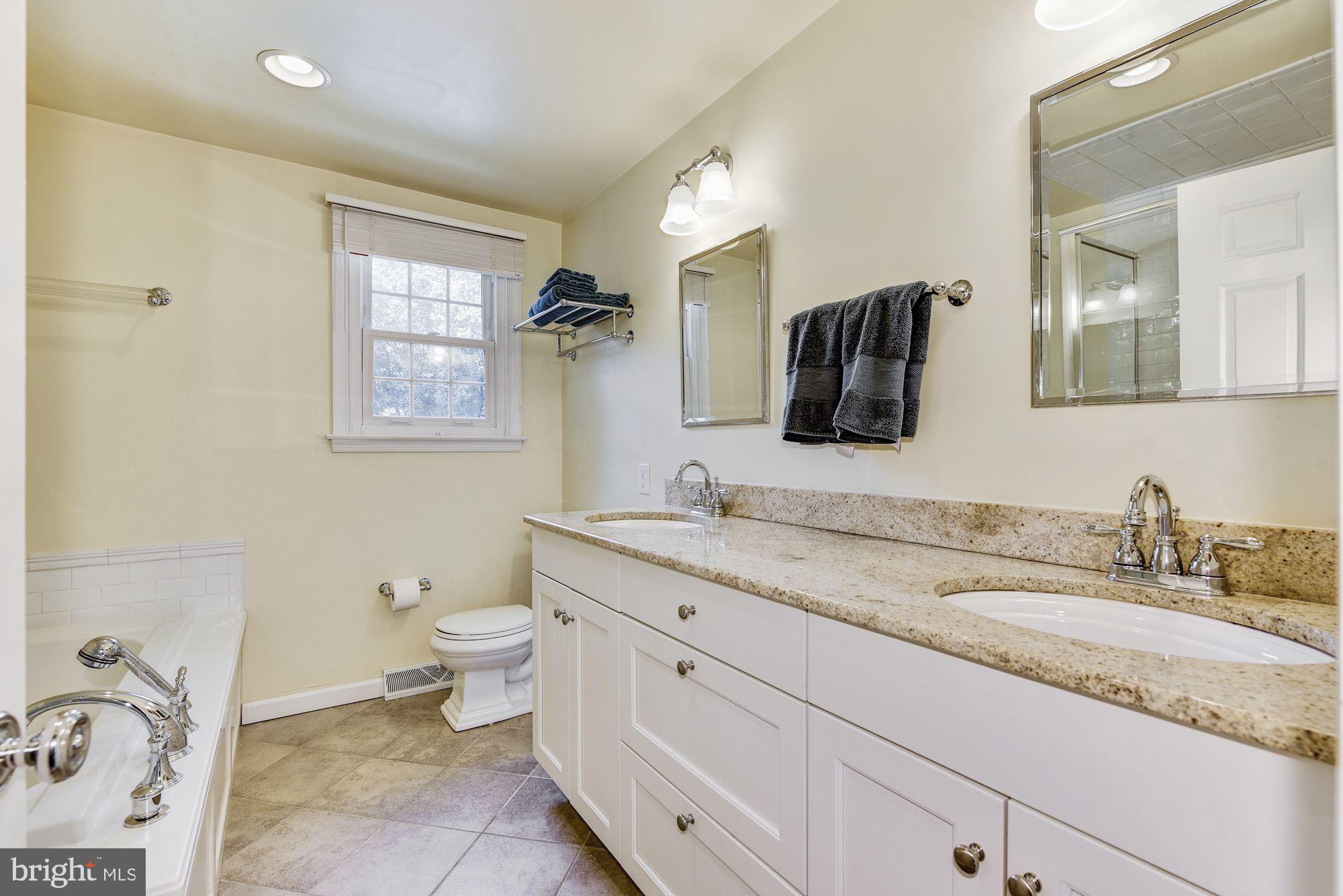 509 Sentinel Road Moorestown, NJ 08057 - Photo 19 of 25 Second Floor Full Bath
