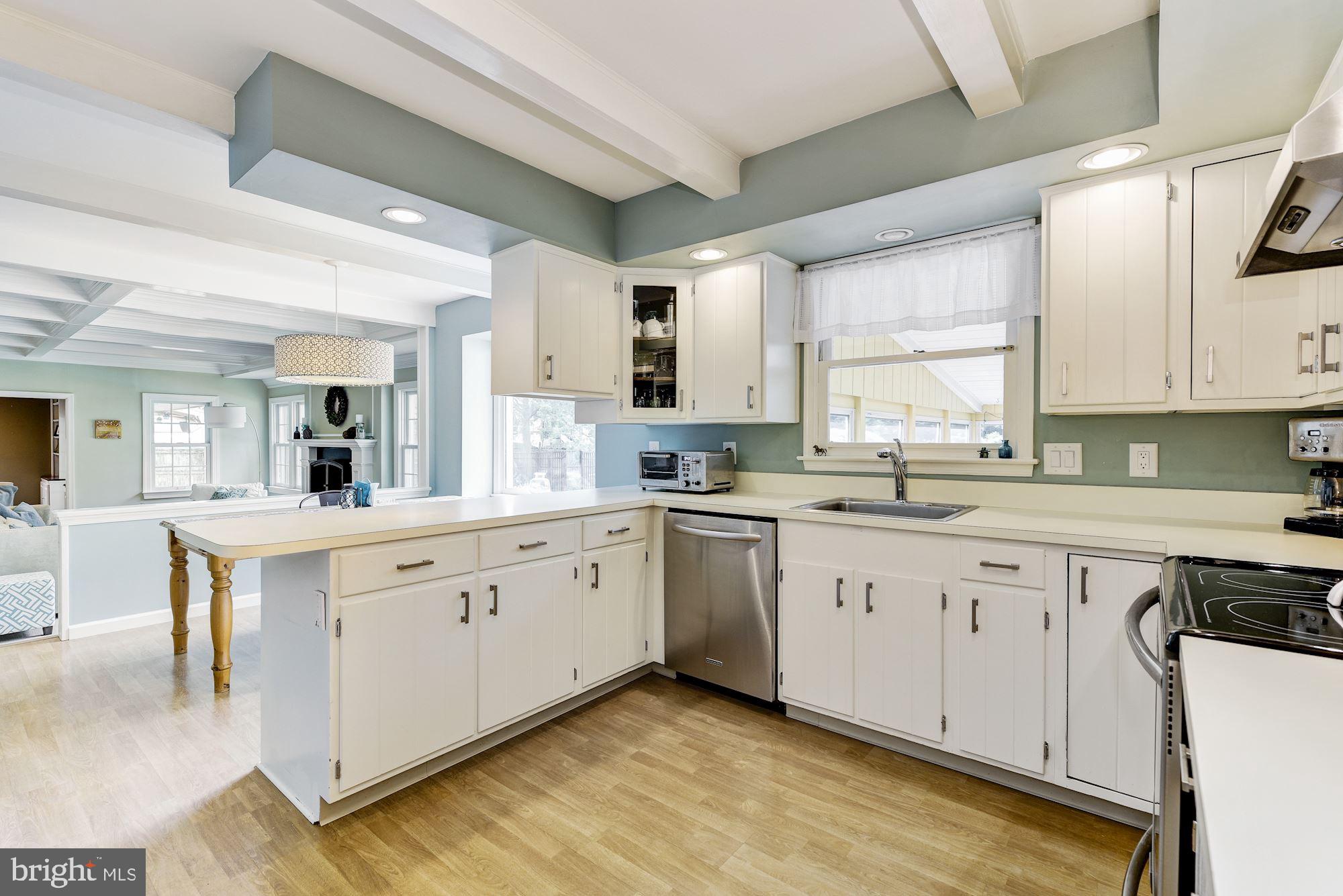 509 Sentinel Road Moorestown, NJ 08057 - Photo 7 of 25 Kitchen