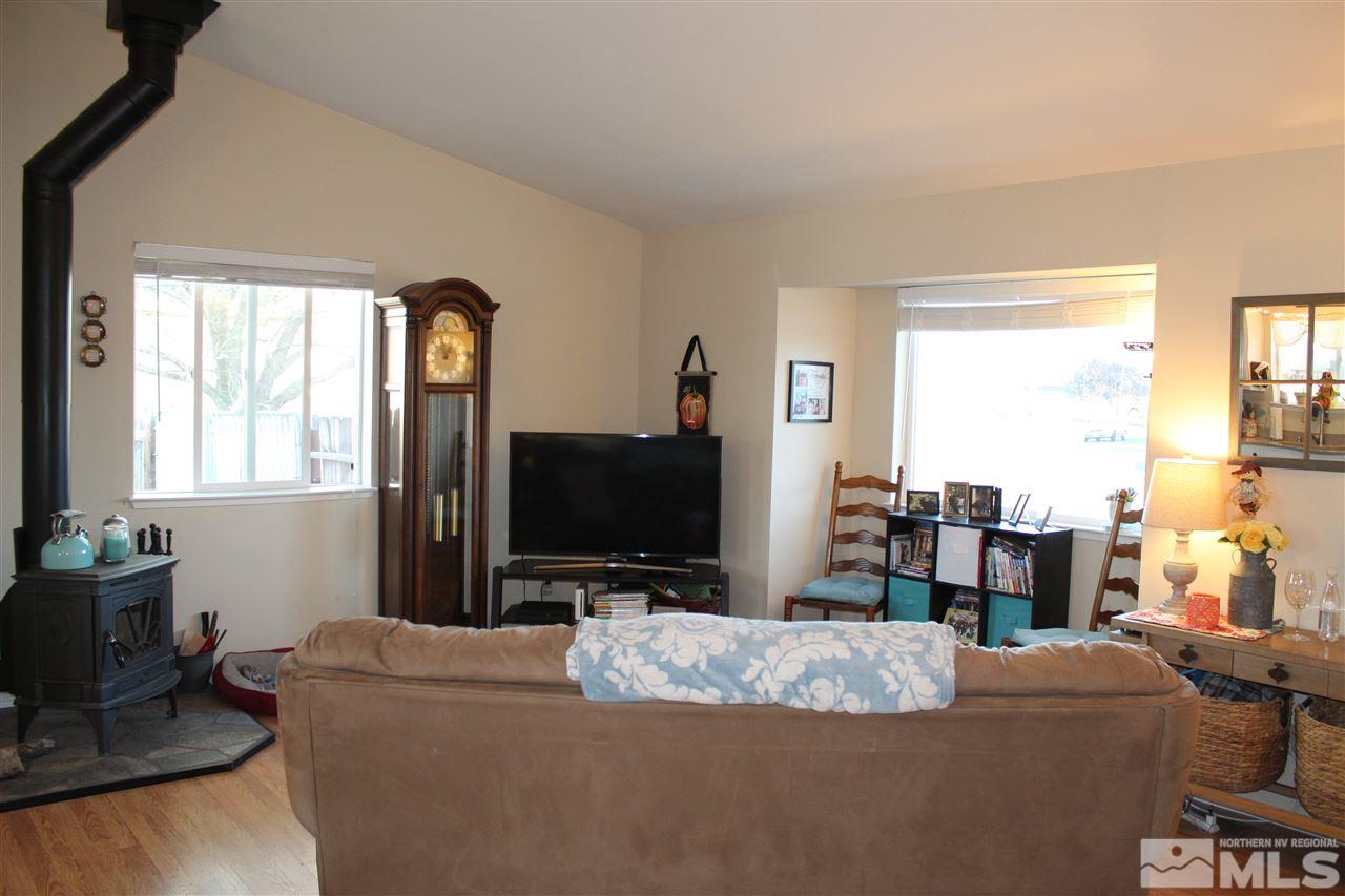 1376 Leonard Road Gardnerville, NV 89460 - Photo 3 of 17 Photo 3