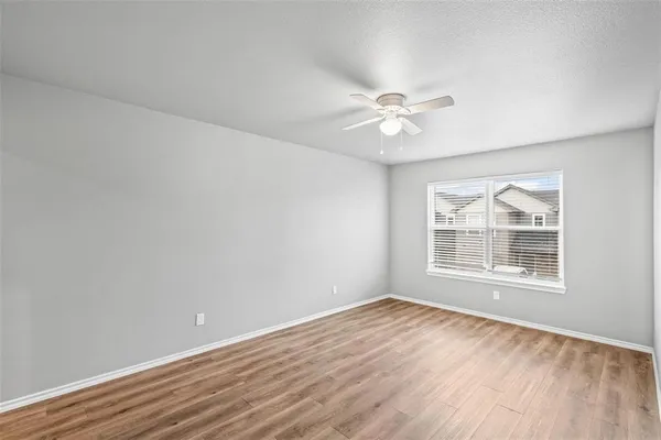 $1,825 | 120 Abbey Park Court, Granbury, TX 76049