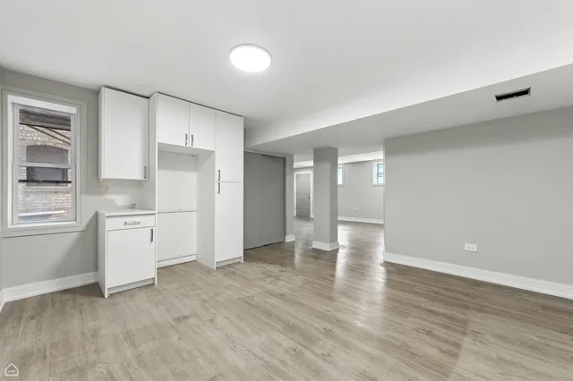 $1,950 | 4351 South King Drive, Unit G, Chicago, IL 60653