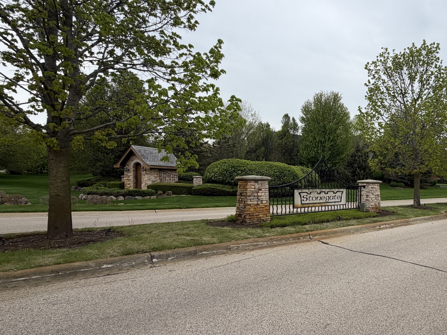 7010 Wildflower Court Spring Grove, IL 60081 - Photo 1 of 7