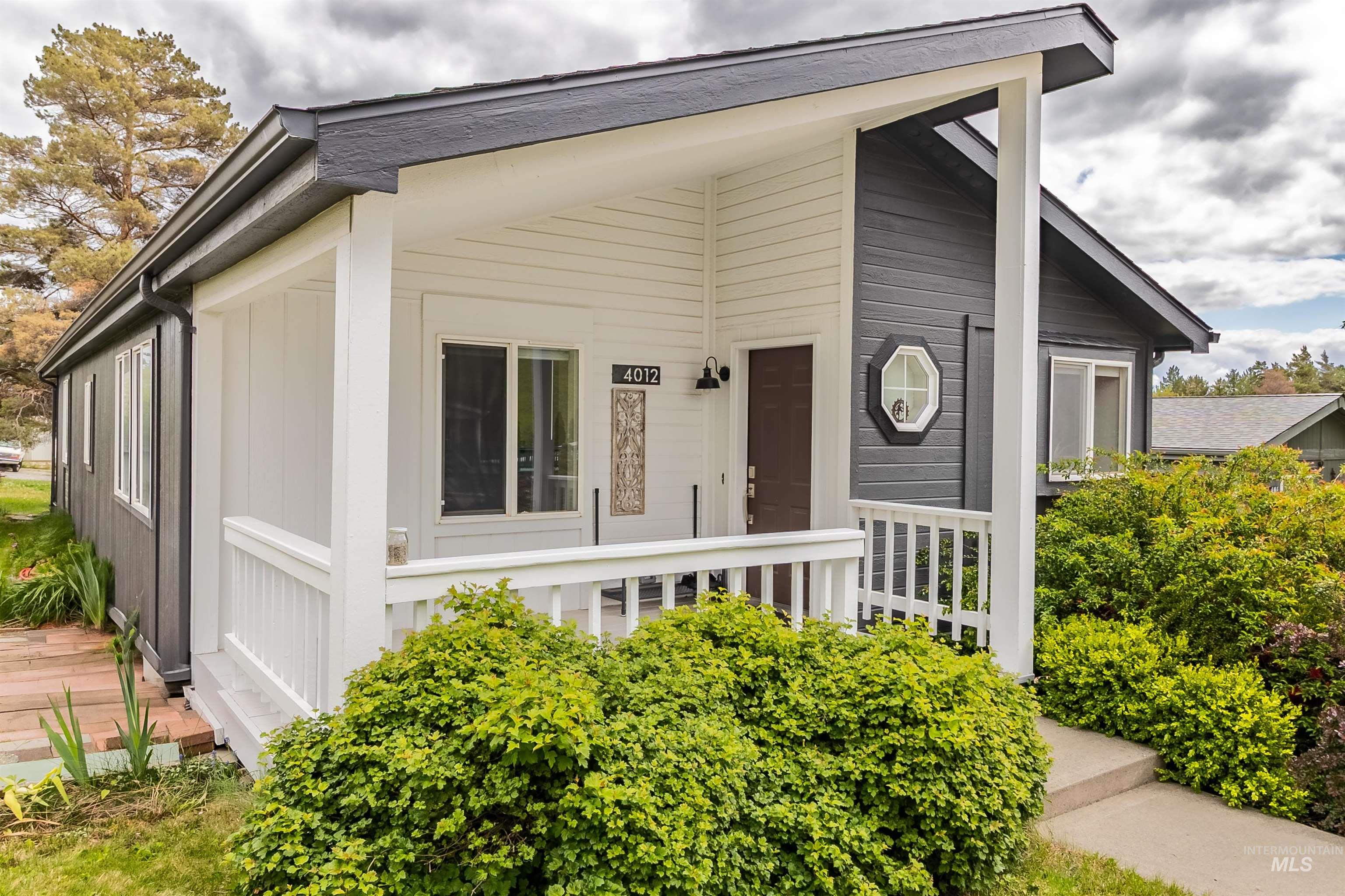 609 North Almon Street, Unit 4012 Moscow, ID 83843 - Photo 2 of 33