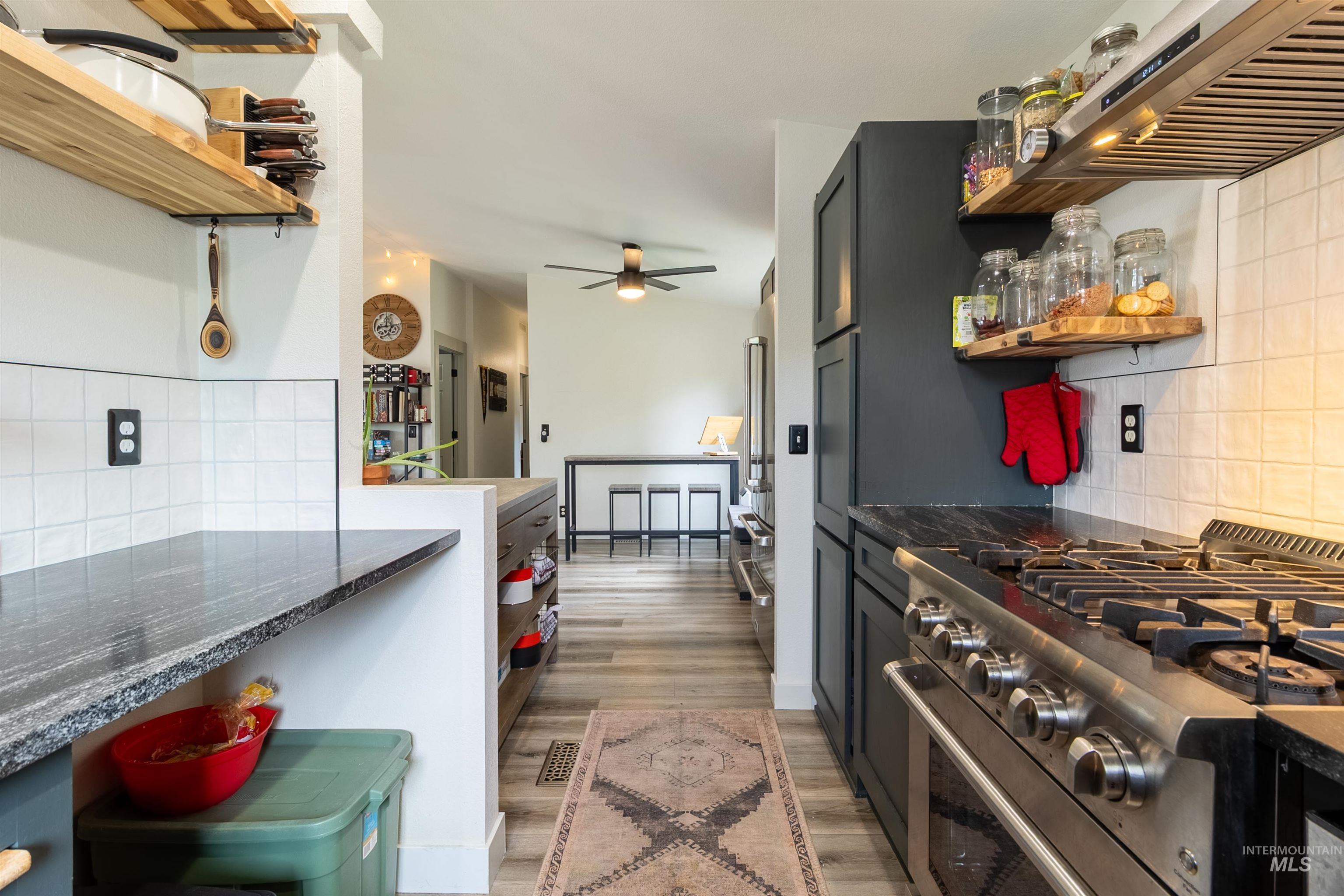 609 North Almon Street, Unit 4012 Moscow, ID 83843 - Photo 10 of 33