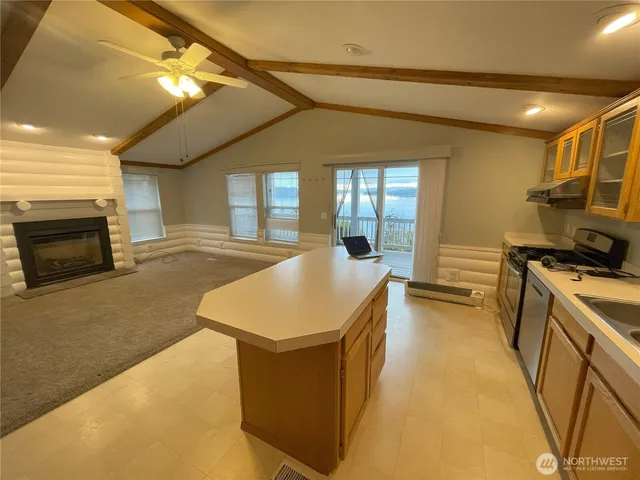 $680,000 | 7021 Cliff Avenue Southwest, Longbranch, WA 98351