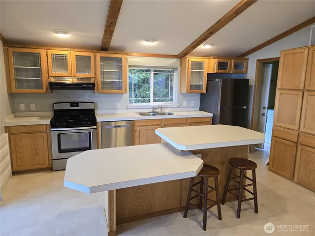 $680,000 | 7021 Cliff Avenue Southwest, Longbranch, WA 98351