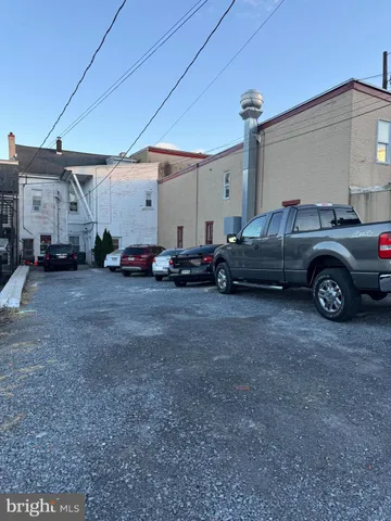 $700 | 121 West Main Street, Kutztown, PA 19530