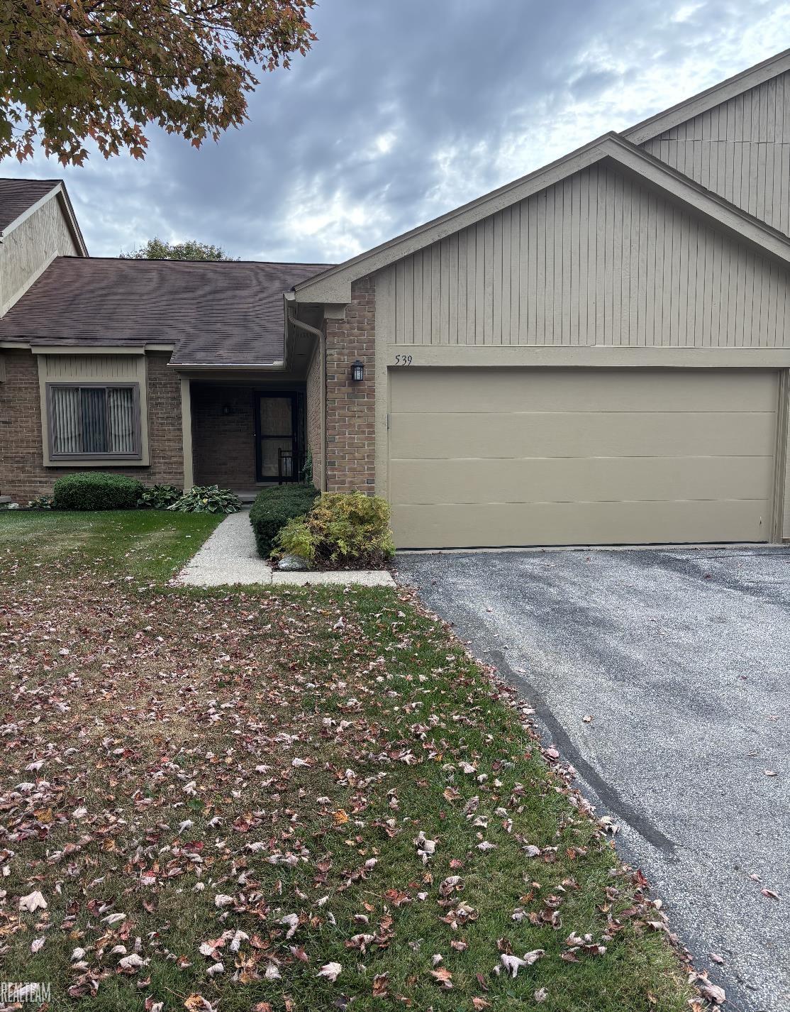 539 Tennyson Rochester Hills, MI 48307 - Photo 1 of 1