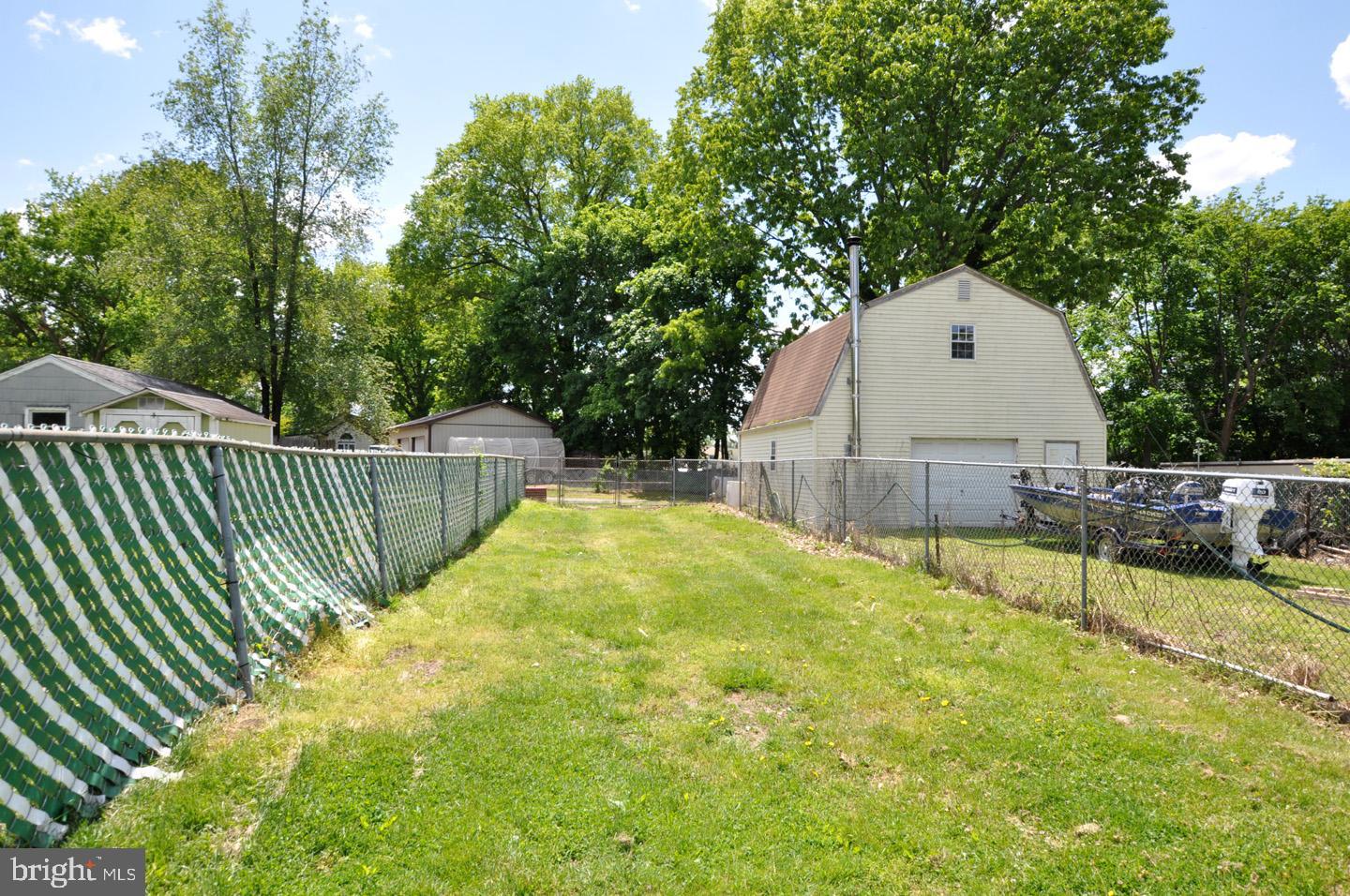 196 Mill Street Mount Holly, NJ 08060 - Photo 18 of 25