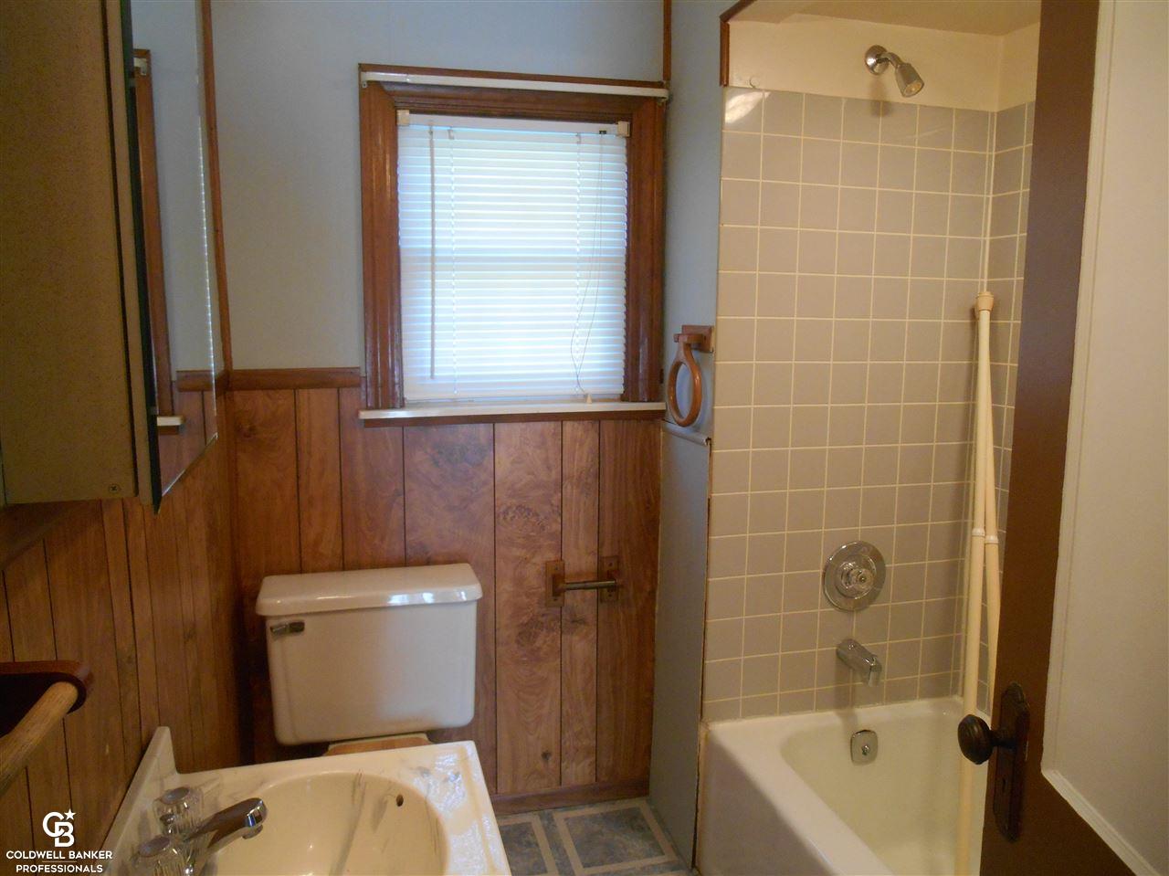 3030 Range Road Port Huron, MI 48060 - Photo 26 of 39 Bath