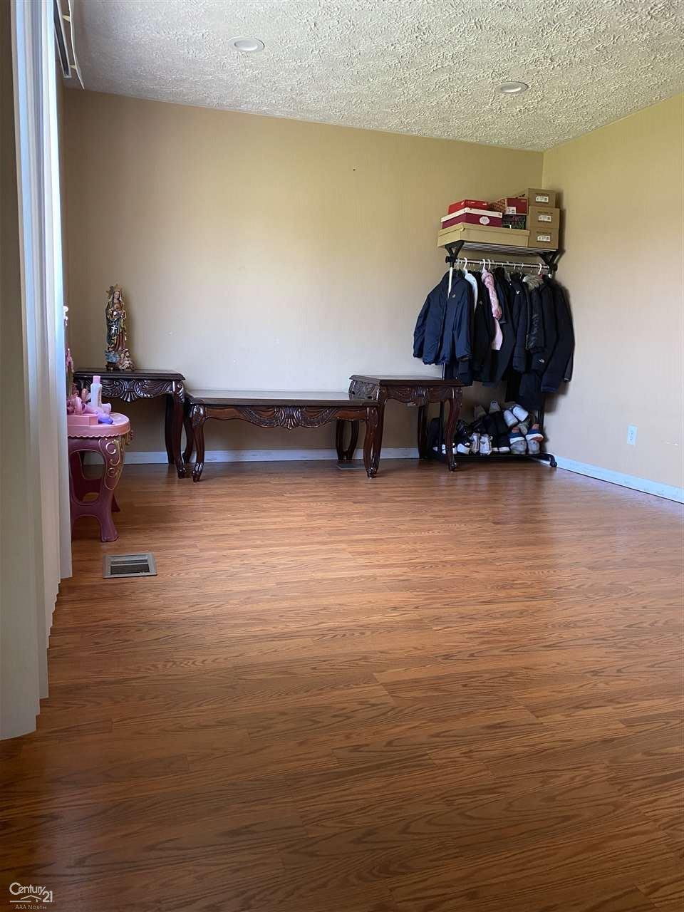 32005 Ruehle Avenue Warren, MI 48093 - Photo 27 of 34