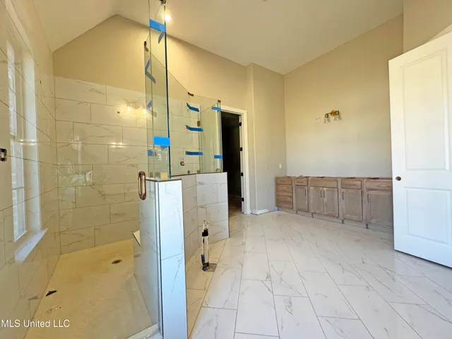 $689,900 | 276 Cedar Crst Cove, Byhalia, MS 38611