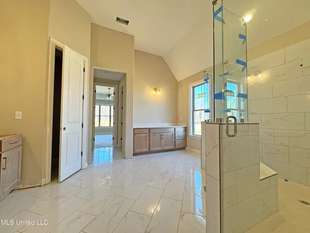 $689,900 | 276 Cedar Crst Cove, Byhalia, MS 38611