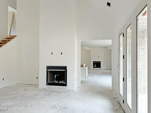 $689,900 | 276 Cedar Crst Cove, Byhalia, MS 38611