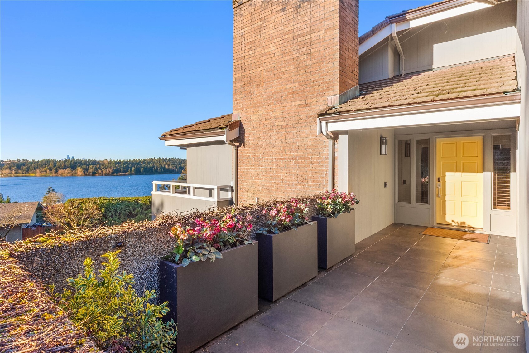 7580 Southeast 71st Street Mercer Island, WA 98040 - Photo 37 of 39