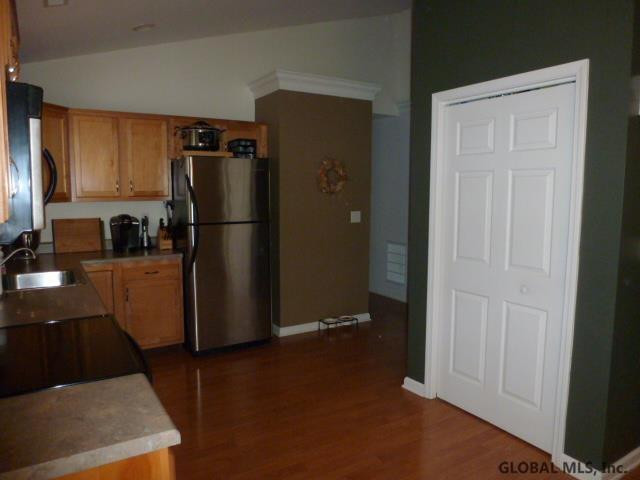 30 Riverside Drive Rotterdam, NY 12150 - Photo 5 of 16 Photo 5