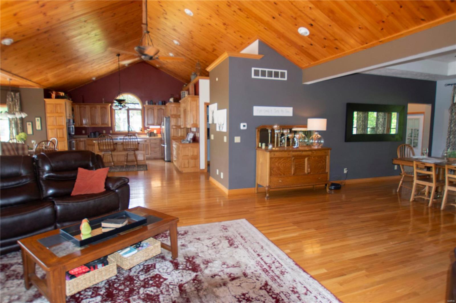 15380 Stagecoach Road Carlinville, IL 62626 - Photo 11 of 94 Gallery Image 11