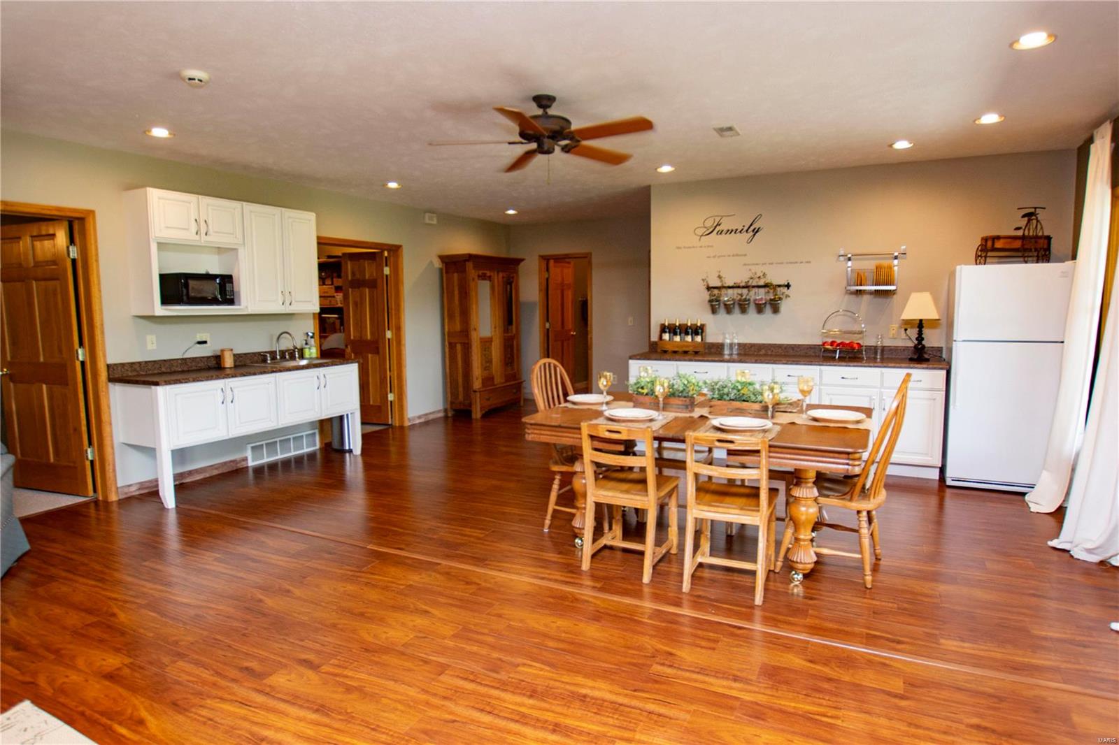 15380 Stagecoach Road Carlinville, IL 62626 - Photo 38 of 94 Gallery Image 38