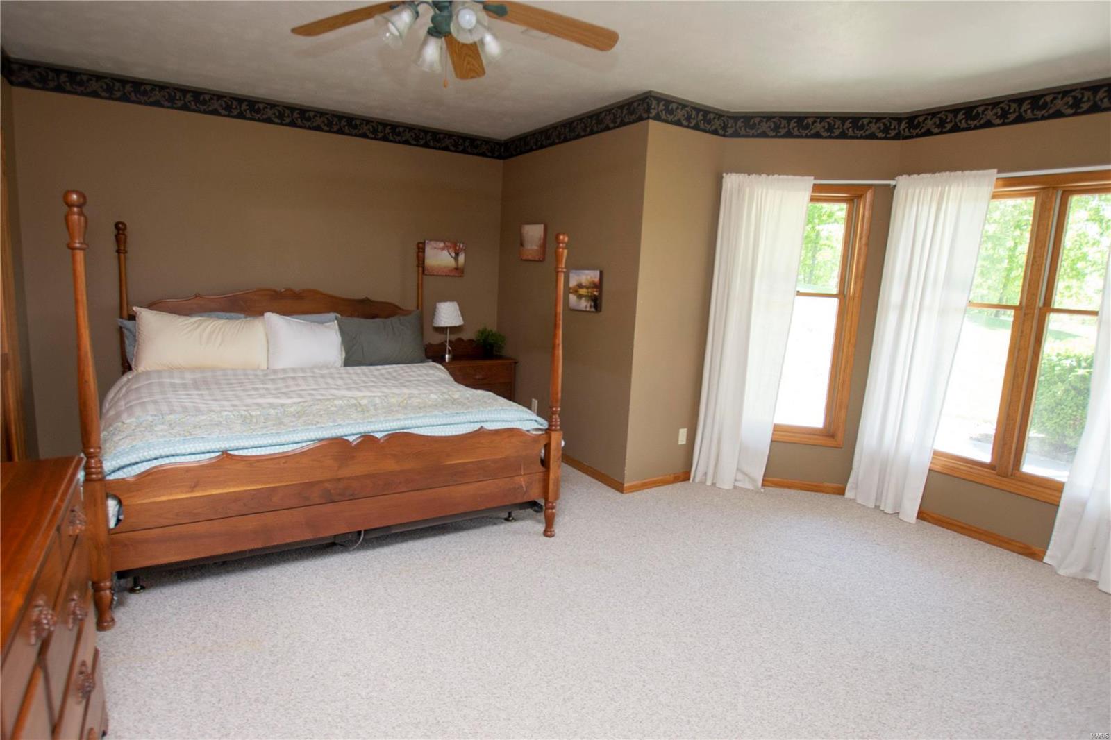 15380 Stagecoach Road Carlinville, IL 62626 - Photo 42 of 94 Gallery Image 42
