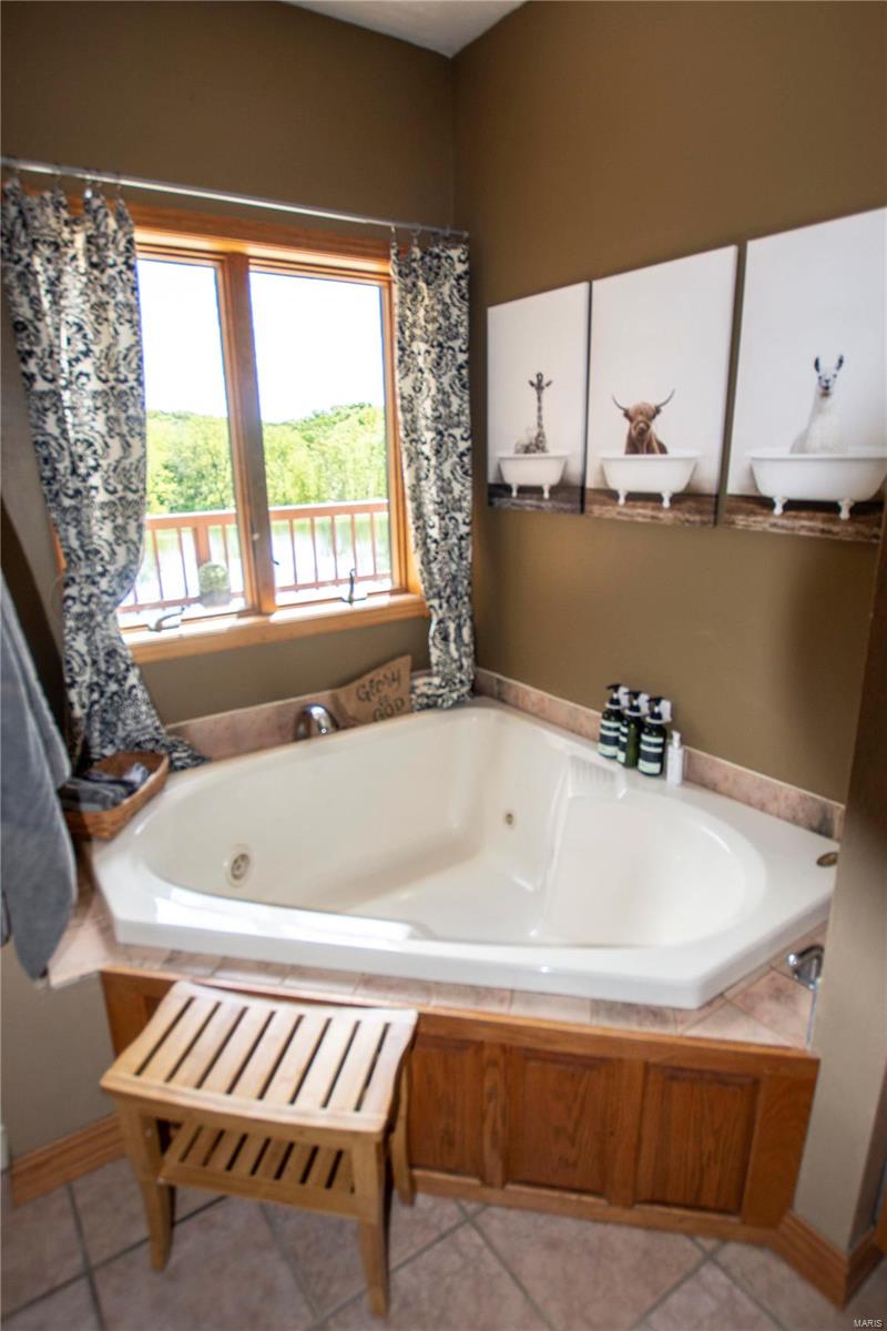 15380 Stagecoach Road Carlinville, IL 62626 - Photo 81 of 94 Gallery Image 81