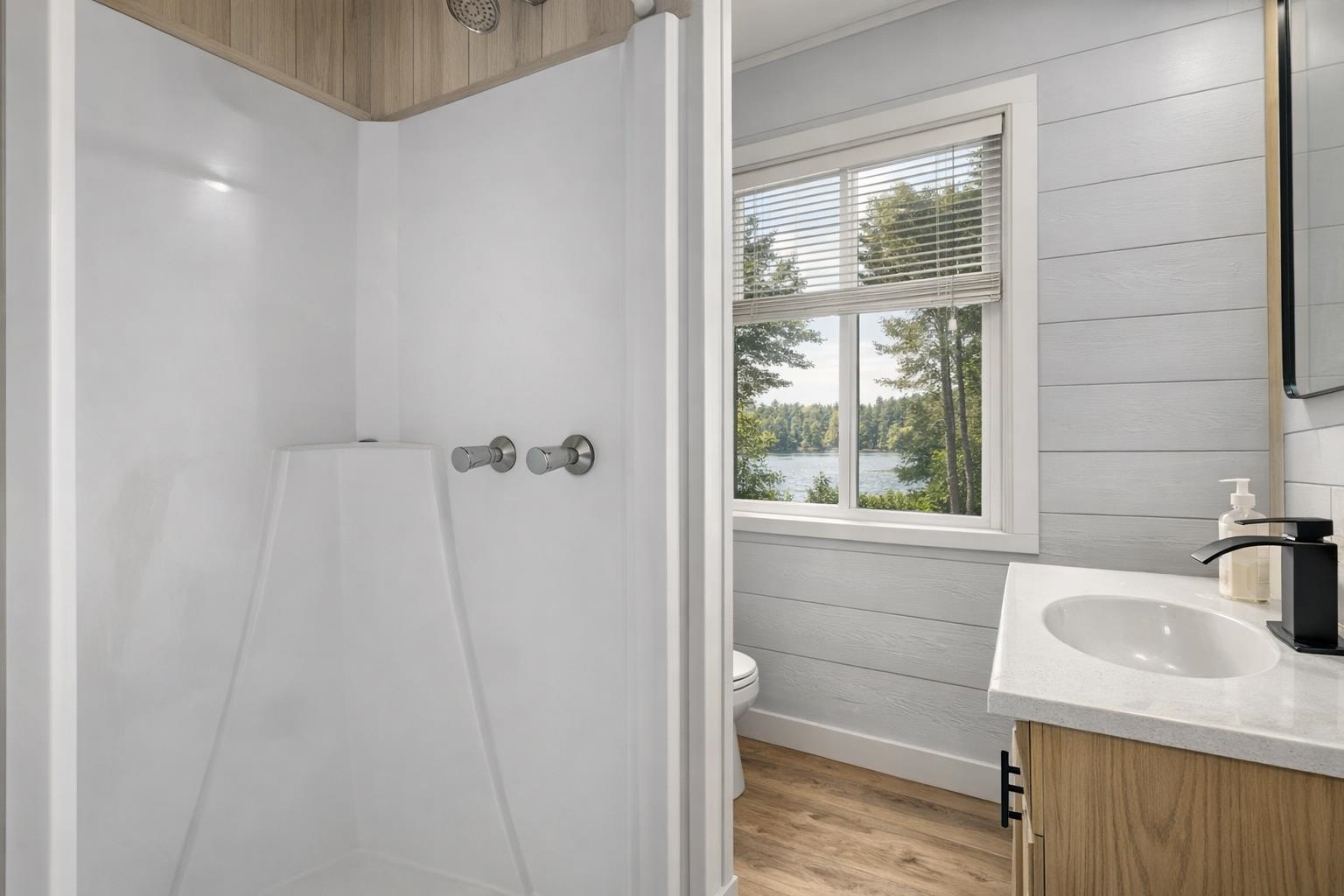 1990 Lake Point Lane Tallahassee, FL 32310 - Photo 25 of 56