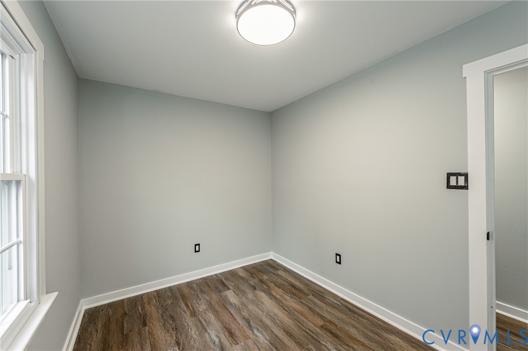 113 Eastman Road Chesterfield, VA 23236 - Photo 26 of 47 an empty room with a window