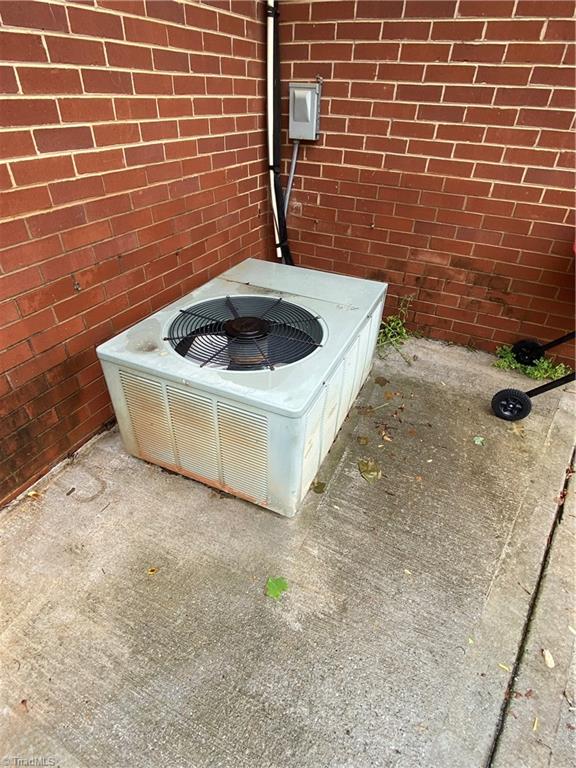 419 Blessing Drive Dobson, NC 27017 - Photo 5 of 17